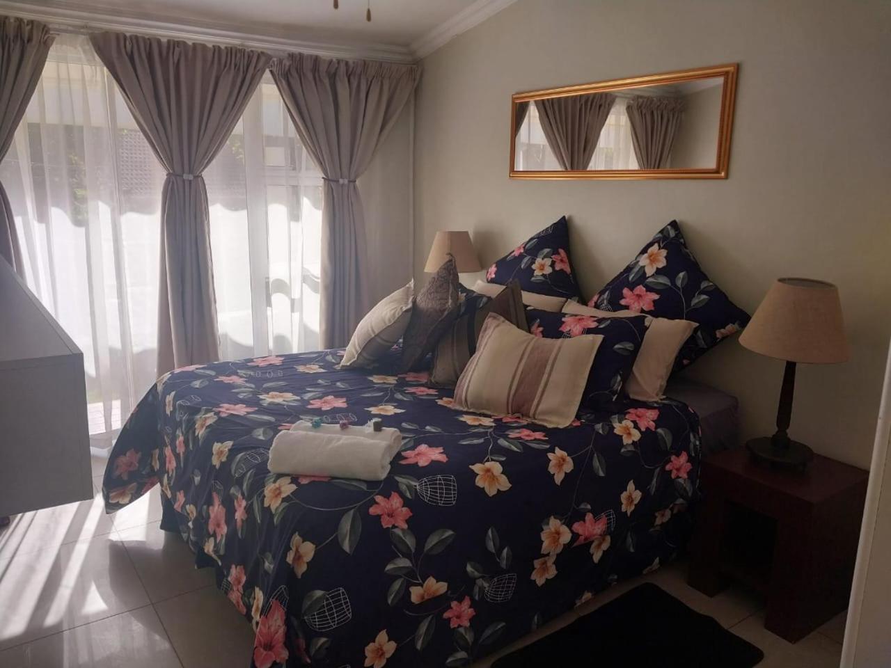 The Giraffe Room At Frederick'S Place 프레토리아 외부 사진